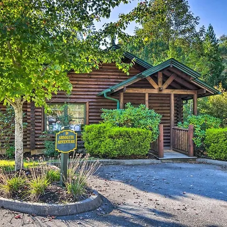 Dog Friendly, Romantic Mtn Getaway Hot Tub Pool Gatlinburg Exterior foto