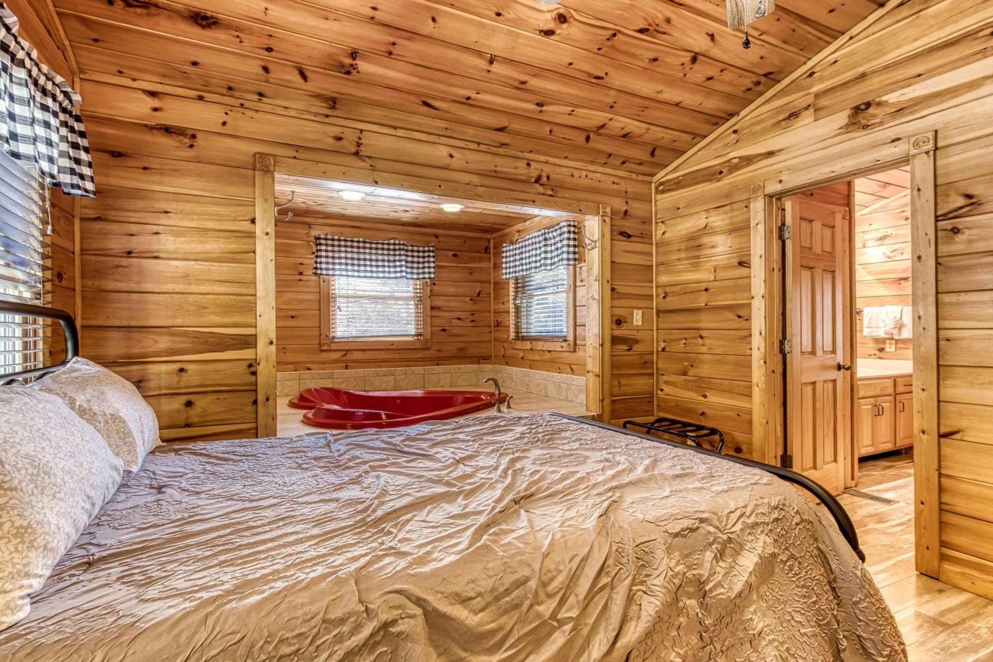 Dog Friendly, Romantic Mtn Getaway Hot Tub Pool Hébergement de vacances